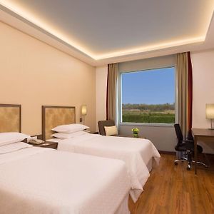 Premier Twin Room